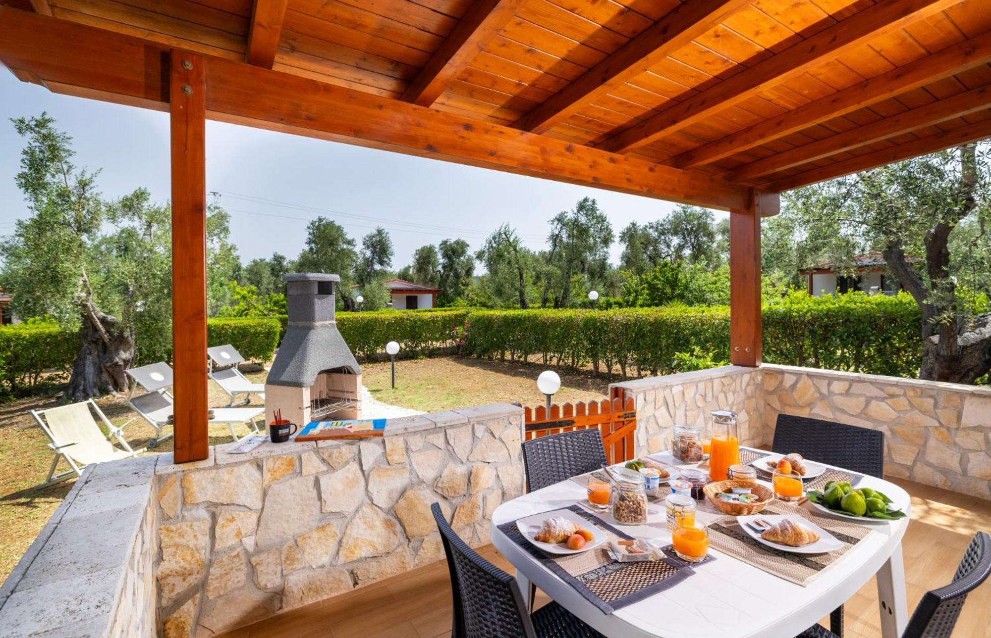 Agriturismo I Tesori Del Sud Vieste, Puglia Exteriör bild