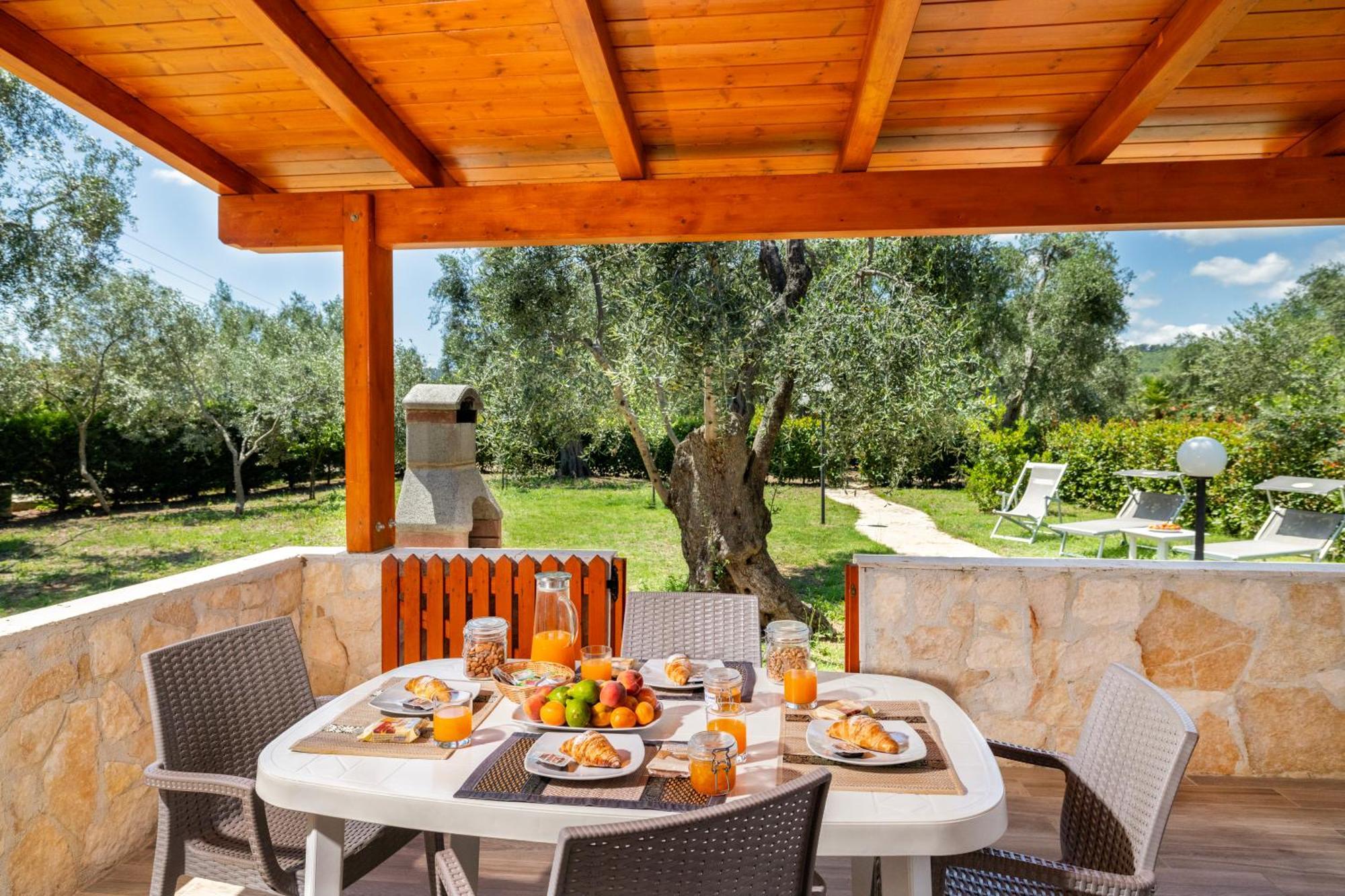 Agriturismo I Tesori Del Sud Vieste, Puglia Exteriör bild